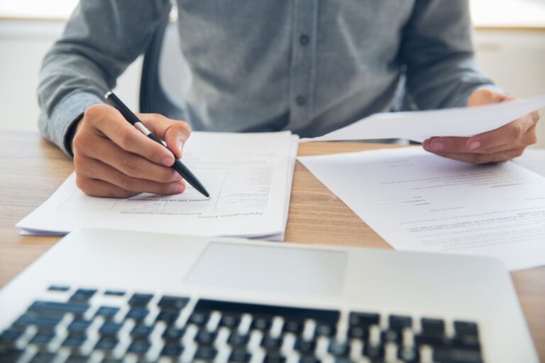 ¿Qué documentos necesitas para vender un piso en Barcelona?